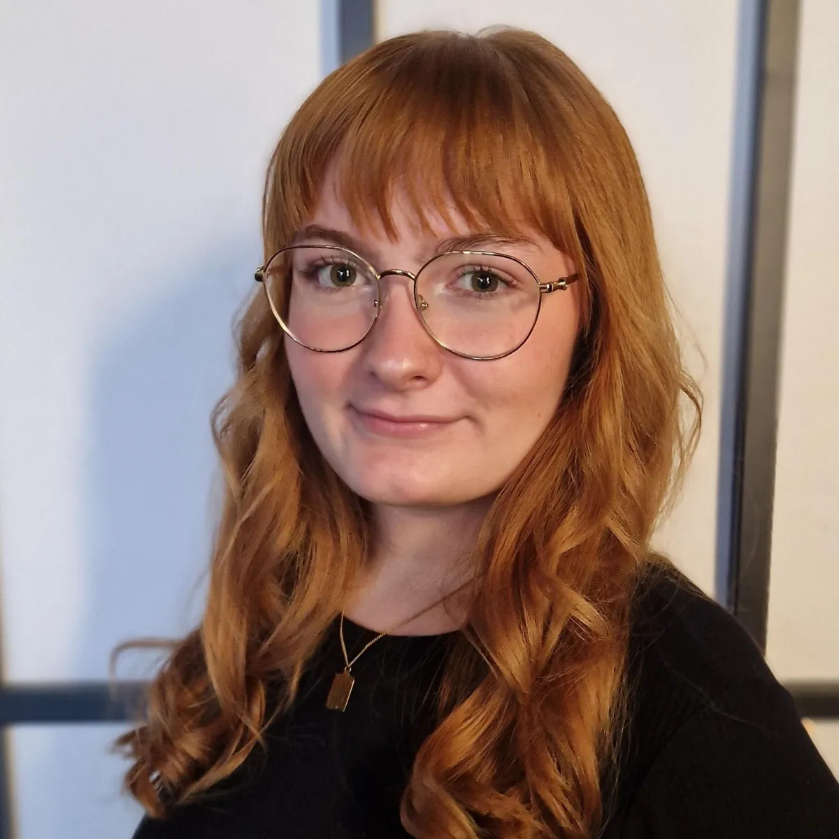 Freja, frisør hos Salon Anni