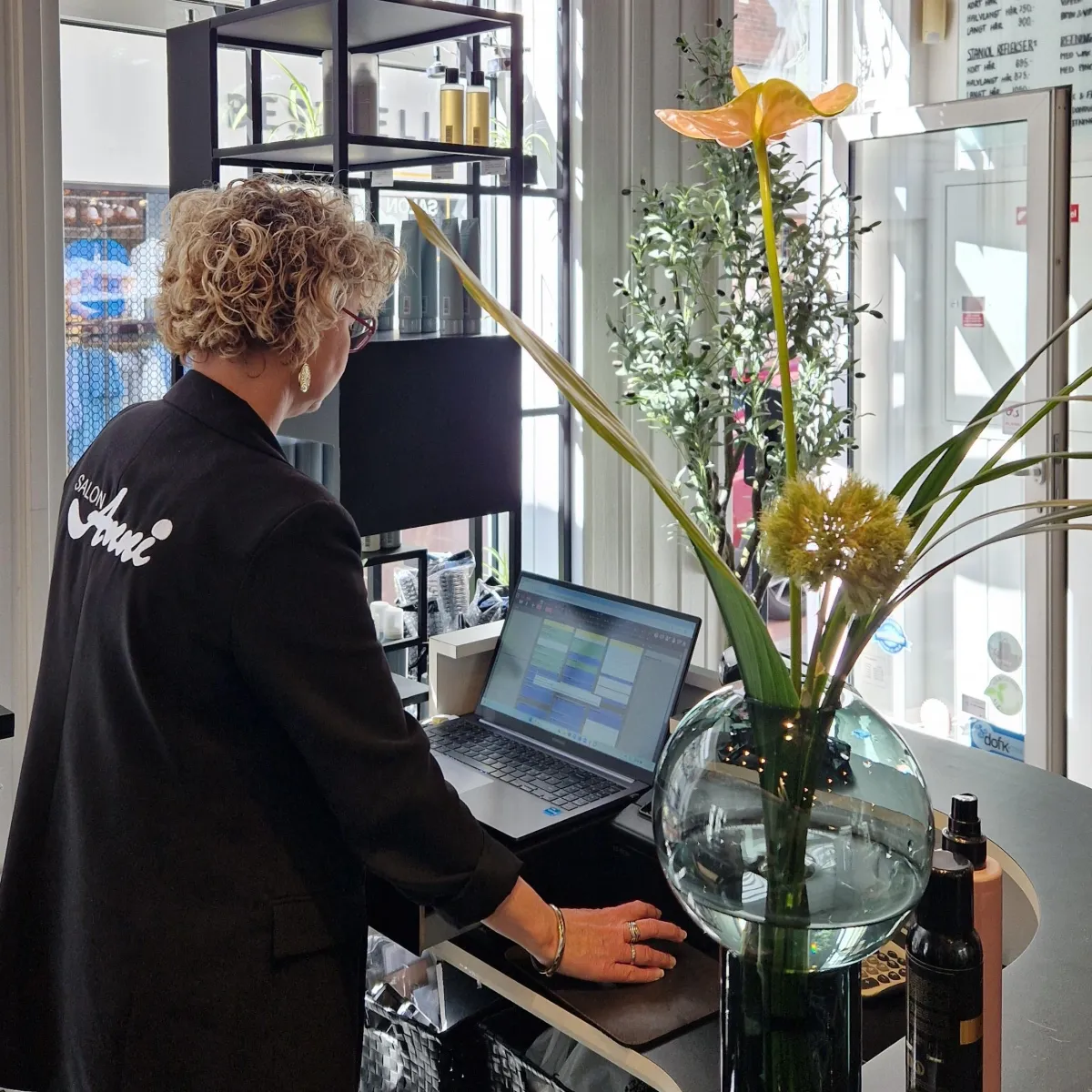 Salon Annis reception